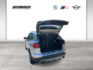 BMW X1 xDrive20d xLine // Rückfahrkamera // LED // Sitzverstellung Fondsitze Bild 12