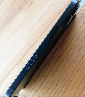 Apple iPhone 16 128GB schwarz (OHNE SIM-Lock) Bild 3