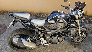 Suzuki GSR 750 Naked Bike Bild 3