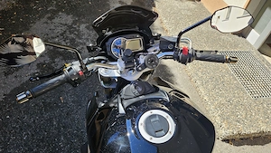 Suzuki GSR 750 Naked Bike Bild 4