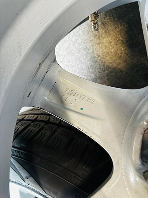 ALUTEC Blizzard 7,5x17 ET35 5x114,3 mit Nokian WR A3 Reifen Bild 9