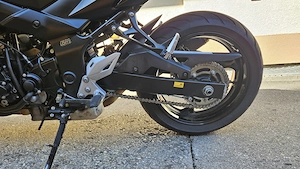Suzuki GSR 750 Naked Bike Bild 6