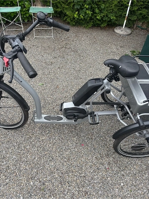 Pfautec E Dreirad   neuwertig   Bosch Motor & Akku   abschließbare Transportbox Bild 4