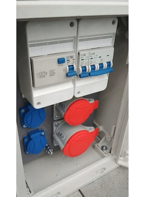 Artikel: #SALE# Electrical wall distributor 2x SCHUKO 1x CEE 16A 1x CEE 32A construction power box l Bild 2