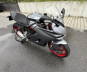 Ducati Supersport  Bild 3