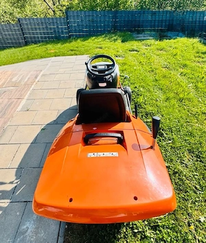 STIHL RT 5097 Z Rasentraktor mit Anhängerkupplung u. Winterpaket Bild 5