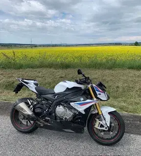 Gelegenheitskauf Motorrad BMW S1000R Bild 2