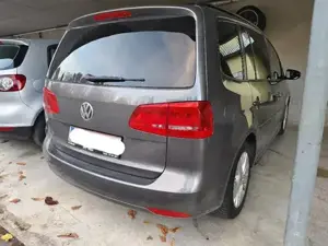 Bereit für den Urlaub, Touran 2.0 TDi Bild 3