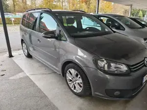 Bereit für den Urlaub, Touran 2.0 TDi Bild 4
