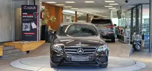 Mercedes-Benz E 220 Bild 2