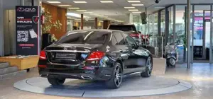 Mercedes-Benz E 220 Bild 7