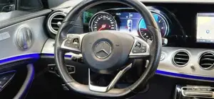 Mercedes-Benz E 220 Bild 13