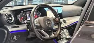 Mercedes-Benz E 220 Bild 12