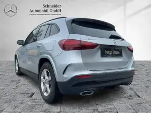 Mercedes-Benz GLA 200 Bild 14