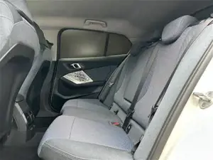 BMW 118d 5-Türer // Komfortzugang // Sitzheizung Bild 8