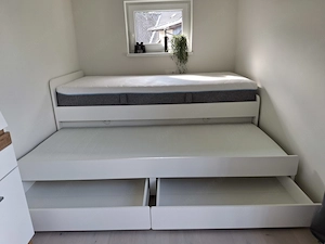 IKEA SLÄKT Bettgestell,Unterbett+Aufbewahrung, weiß, 90x200 cm, m.Matratzen u.Lattenroste in Kärnten Bild 4