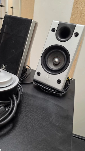Logitech Z-2300   2.1 Soundsystem (THX Certified) Bild 5