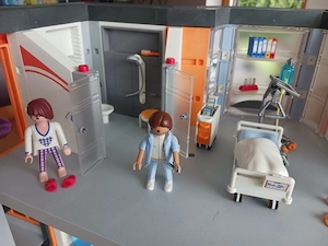 Playmobil Krankenhaus Bild 7
