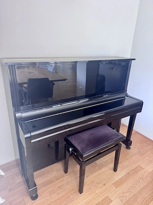Kawai BL-31 Klavier, schwarz poliert, inkl. höhenverstellbarer Klavierbank, Top Zustand Bild 6