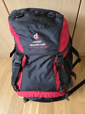 Deuter Aircomfort Vario Futura 40+10 Trekkingrucksack  rot-schwarz   "neu   unbenutzt"