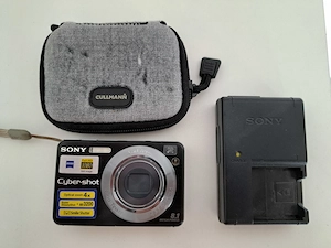 Sony Cyber-shot DSC-W130 Digitalkamera 8.1 MP inkl. Ladestation & Tasche   Top Zustand
