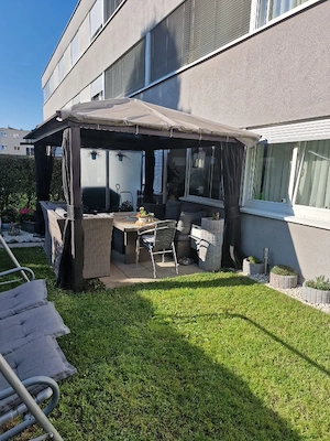 Gartenpavillon mit Vorhängen & Insektenschutz