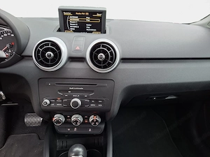 Audi A1 Sportback S-Line 1.6 TDI Erstbesitz  Bild 7