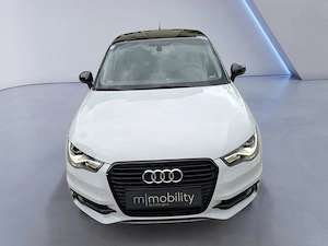 Audi A1 Sportback S-Line 1.6 TDI Erstbesitz  Bild 2