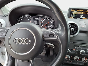 Audi A1 Sportback S-Line 1.6 TDI Erstbesitz  Bild 6