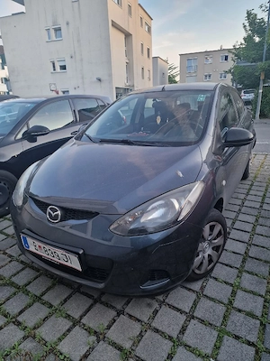 Mazda 2   Günstig abzugeben