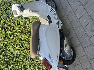 Vespa Primavera 50 Piaggio Bild 2