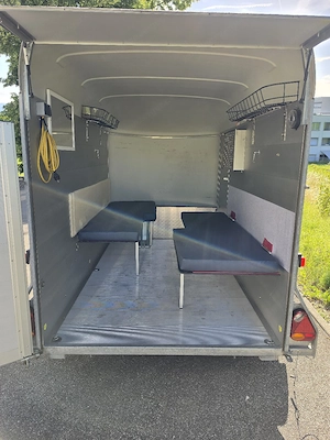 Anhänger für Motorräder und Schlafmöglichkeit Bild 7