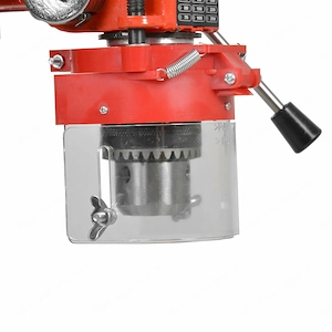 Mit der Bohrmaschine k nnen L cher in verschiedenste Materialien gebohrt werden Bild 6