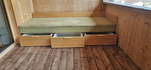 Sofa gepolstert mit Schubladen 