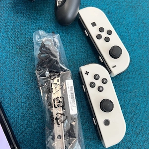 Nintendo Switch Oled WeiB 64GB Bild 5