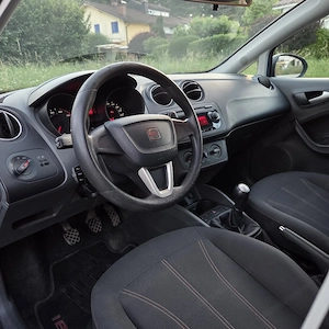 Seat Ibiza | TÜV NEU 04 27 | 2017 Baujahr| 109.000 km Bild 6
