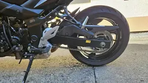 Suzuki GSR 750 Naked Bike Bild 8