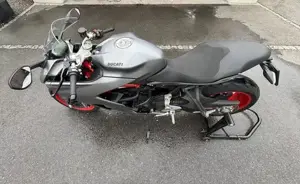 Ducati Supersport  Bild 6