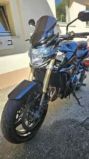 Suzuki GSR 750 Naked Bike Bild 6