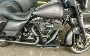 Gepflegte starke  Harley-DavidsonStreet Glide  FLHX  mit vielen Kraft und hartem Sound! Bild 7