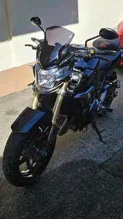 Suzuki GSR 750 Naked Bike Bild 7