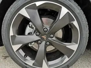 Cupra Leon Sportstourer 1.5 eTSI 110 kW Kombi ST DSG Edge AHK ACC LED S... Bild 3