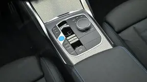 BMW i4 xDrive40 Gran Coupe G26 XE2 M Sportpaket DAB Bild 15