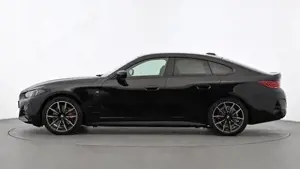 BMW i4 xDrive40 Gran Coupe G26 XE2 M Sportpaket DAB Bild 3