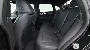 BMW i4 xDrive40 Gran Coupe G26 XE2 M Sportpaket DAB Bild 13