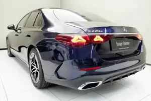 Mercedes-Benz E 220 d 4MATIC Limousine W-Paket Sport S-Sitz Bild 12