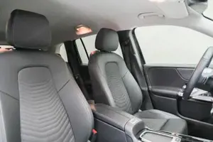 Mercedes-Benz GLB 180 d LM KAM ParkAss. SpurH Navi KlimaA FLA Bild 9