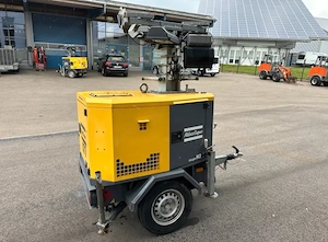 Atlas Copco HILIGHT H2 Mobiler Lichtmast Flutlicht Anhänger Bau Bild 8