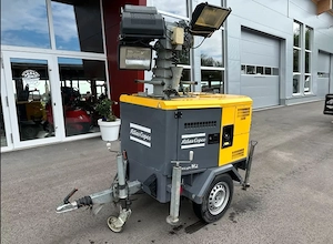 Atlas Copco HILIGHT H2 Mobiler Lichtmast Flutlicht Anhänger Bau Bild 4