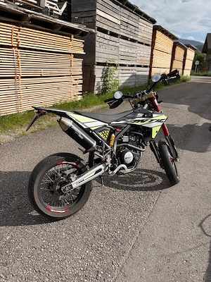 Fantic 125 XMF Supermoto | Pickerl neu | Neue Kette | 15.745 km Bild 4